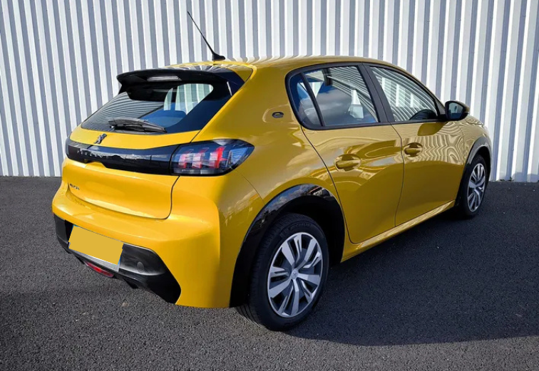 🎁 À GAGNER : Peugeot e-208 Active Pack 🎁